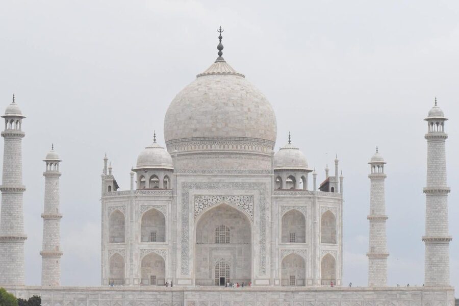 Taj Mahal: Express Entry Ticket For Sunset Tour with guide - Meeting your guide in Agra