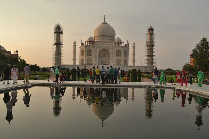 Taj Mahal Private Day Tour From Delhi with Transportation - A long but easy Delhi to Agra day