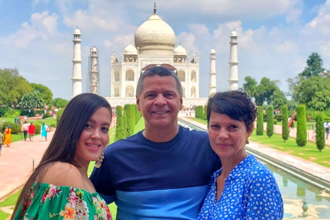 Taj Mahal Private Guided Tour from Delhi with Tickets + Food - Agra Fort adds the needed second chapter