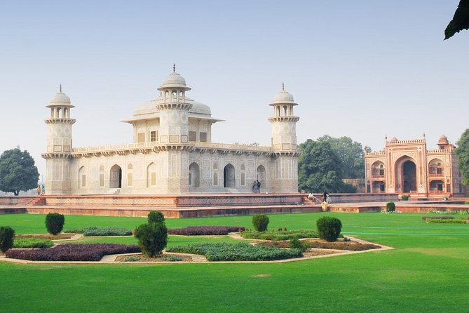 Taj Mahal Private Tour by Gatimaan Express Train - What the $190 price really buys you
