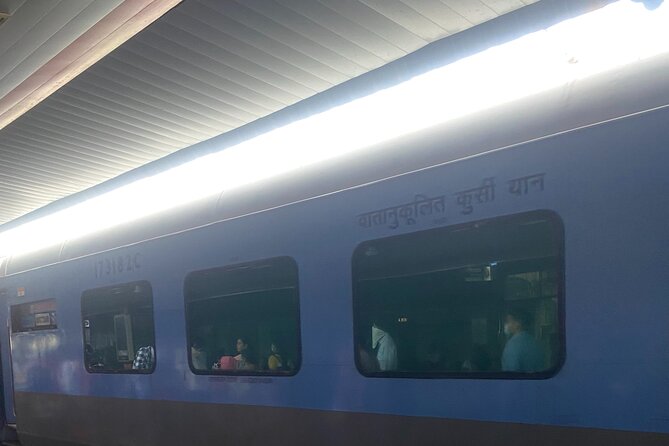 Taj Mahal Same Day Tour by India's Fastest Train - Lunch at Bon Barbecue Agra