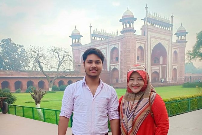 Taj Mahal Sharing Same Day Trip From Delhi Including all - Shopping, local craft, and the flexible part of the day
