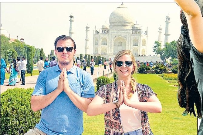 Taj Mahal skip the line - Luxury Tour - Itmad-ud-Daulah: the smaller tomb with fine decoration