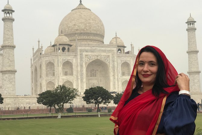 Taj Mahal skip the line luxury tour with guide - Who will get the most from this tour