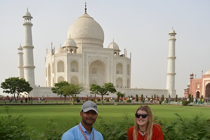 Taj Mahal Sunrise Private Trip by Car from Delhi - All Inclusive - The Private Car and Driver Setup