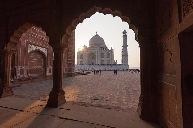 Taj Mahal Sunrise Tour From Delhi by Car - Lunch, tickets, and the $120 price