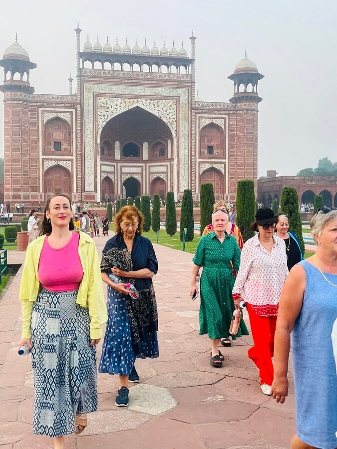 Taj Mahal Sunrise Tour from Delhi By Private Car (Top Rated) - Private car value and the $5 price