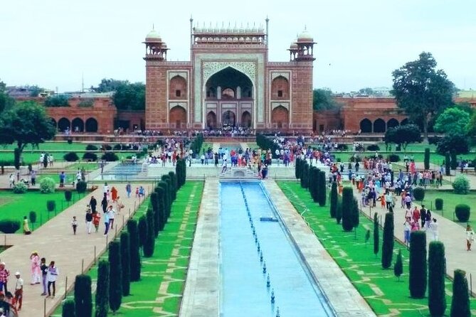 Taj Mahal Sunrise Tour from Delhi with Fort,Baby taj & breakfast - Breakfast at Hotel Pushp Villa