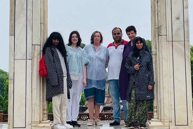 Taj Mahal Sunrise Tour with Agra overnight from Delhi - By Car - Key points to know before booking