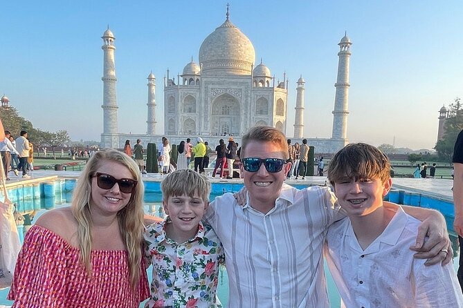 Taj Mahal Sunrise Tour with Elephant Conservation From Delhi - Lunch at the DoubleTree by Hilton Agra