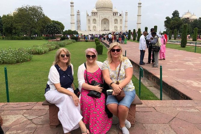 Taj Mahal Tour by Gatimaan Express Train With Lunch At 5 Star Hotel - The Taj Mahal visit starts the sightseeing day