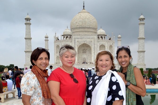 Taj Mahal Tour From Delhi By Car-Skip The Line Tickets With Lunch - Two hours with the Taj Mahal