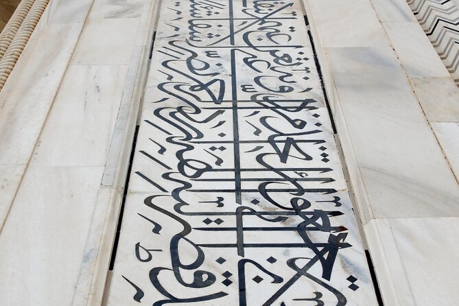 Taj Mahal Tour from Delhi by Express Train (Viator Award Winner) - Agra Fort puts the Taj Mahal in context