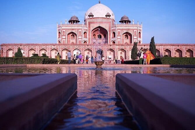 Taj Mahal Tour From Delhi— Private Day Trip with Agra Fort - A paid meal stop in Agra
