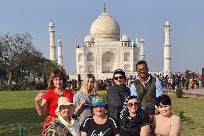 Taj Mahal Tour From Delhi to Agra Sightseeing by Private AC Car - Meeting the Guide in Agra