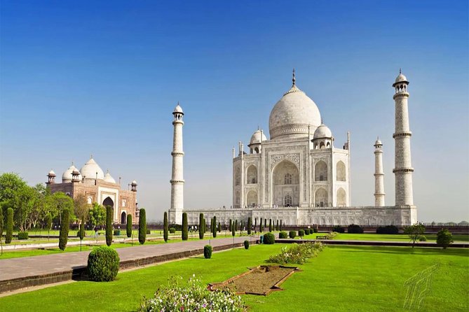 Taj Mahal Tour same day Gatimaan Express - Delhi-Agra Train tour - Arriving in Agra with a private car and guide
