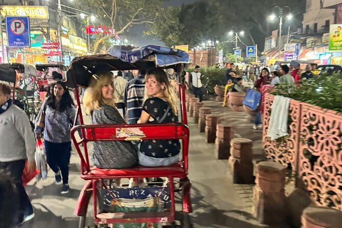 Temples, Bazaars & Food Tasting in Old Delhi with Female Guide - Chandni Chowk, where the tour finds its rhythm