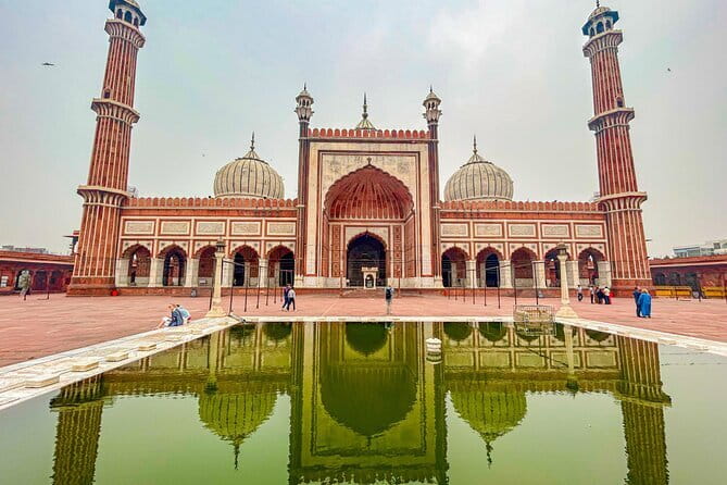 The Best of Old and New Delhi: Full-Day Private Exploration - Jama Masjid, where Old Delhi begins