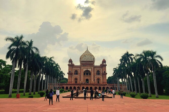 The best Private Old and New Delhi City tour in 8 Hours - Why a private car makes Delhi easier