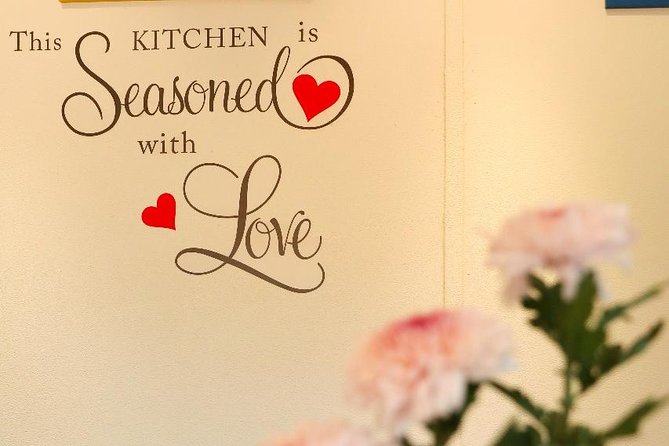 The Chef @ 11:30 am (4 Main Dishes + 3 Breads) - The personal scale makes a difference
