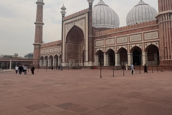 Tour to Old Delhi with Guide and Pickup - Key things to know before booking