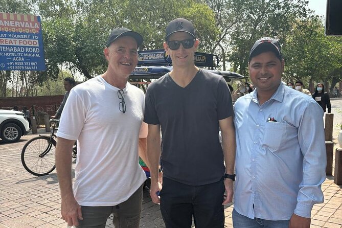 Trip To Taj Mahal From Delhi - Meeting your guide in Agra