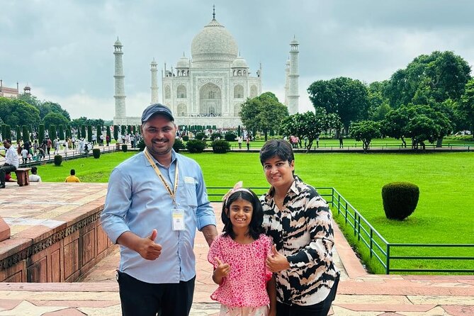 Trip To Taj Mahal From Delhi - Lunch before Agra Fort