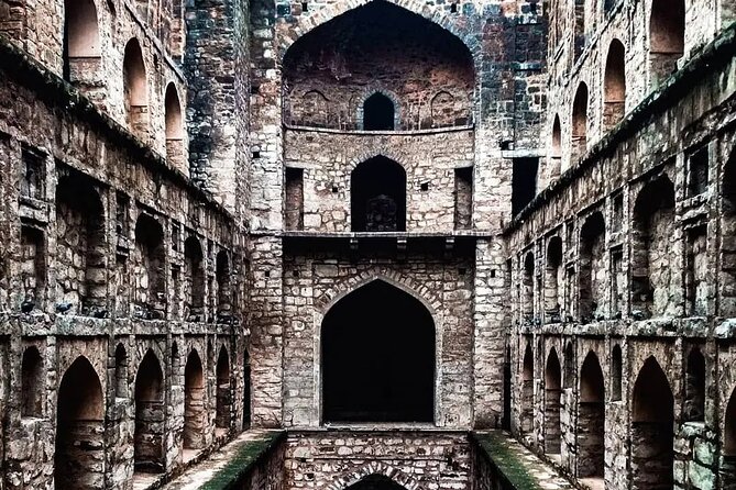 Tuk Tuk Delhi Experience - The first surprise stop needs a little trust