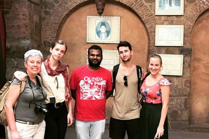 Vegan History & Jain Culture Walk of Delhi - Starting at Sri Digambar Jain Lal Mandir