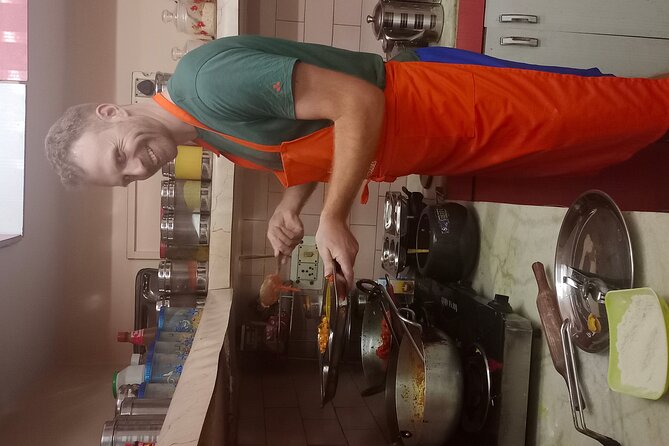 Vegetarian : Private Cooking Class in Delhi home ( Learn 7 meal) - Starting with spices, tea, and snacks